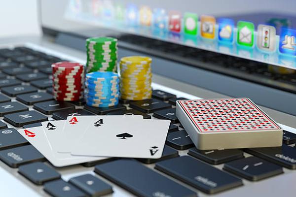A Closer Look at Gambling Risk Awareness: Online Casinos in UAE